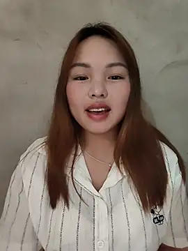 Mina xYx online show from July 9, 2026, 4:13 am