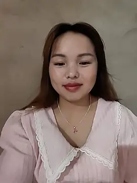 Mina xYx online show from June 19, 2026, 1:50 pm