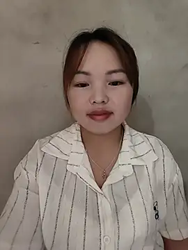 Mina xYx online show from July 26, 2026, 4:41 am