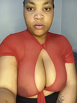 Snapshot of BeverlyQueen15 chatting on June 24, 2026, 6:50 pm BeverlyQueen15 online show from June 24, 2026, 6:50 pm