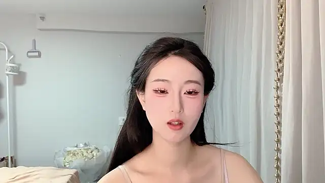 1X-yiyi online show from May 27, 2026, 12:23 pm