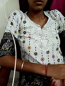 aushi rajput online show from May 2, 2026, 3:45 am