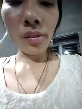 Snapshot of Leiley_98 chatting on May 14, 2026, 12:57 pm Leiley 98 online show from May 14, 2026, 12:57 pm