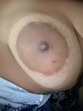 Snapshot of silva763mm chatting on March 16, 2026, 6:17 am silva763mm online show from March 16, 2026, 6:17 am