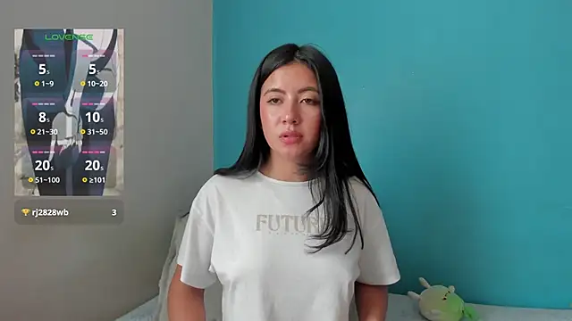 Little Swan online show from June 2, 2026, 8:09 pm