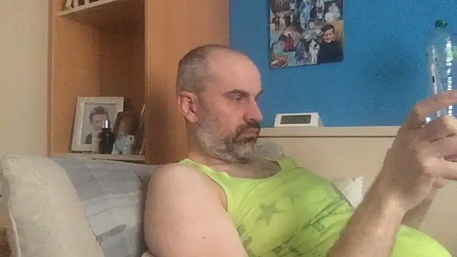 Snapshot of calvito_exotico chatting on March 23, 2026, 10:37 am calvito exotico online show from March 23, 2026, 10:37 am