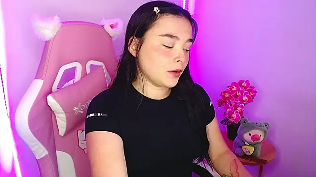 Snapshot of Nahia_Brm chatting on May 28, 2026, 2:56 pm Nahia Brm online show from May 28, 2026, 2:56 pm