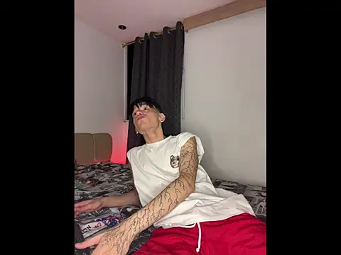 Snapshot of BatKingandBatQueen chatting on March 17, 2026, 12:57 am BatKingandBatQueen online show from March 17, 2026, 12:57 am