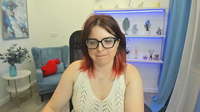 AmeliaDateri online show from May 10, 2026, 11:36 am
