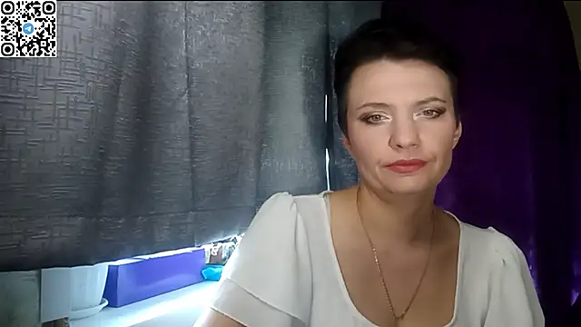 Snapshot of HotMamaQueen234 chatting on June 2, 2026, 10:48 am HotMamaQueen234 online show from June 2, 2026, 10:48 am