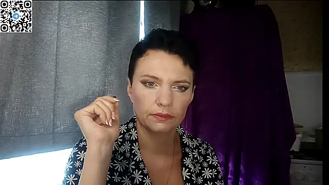 HotMamaQueen234 online show from June 27, 2026, 7:36 am