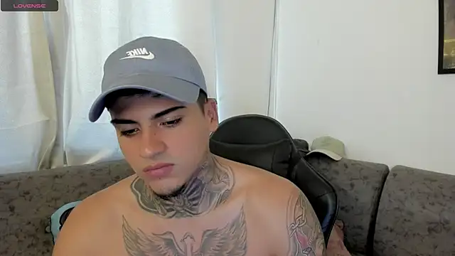 Snapshot of sweetlatinoboy chatting on August 7, 2026, 8:37 pm sweetlatinoboy online show from August 7, 2026, 8:37 pm