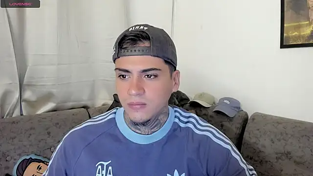 Snapshot of sweetlatinoboy chatting on August 5, 2026, 10:09 am sweetlatinoboy online show from August 5, 2026, 10:09 am