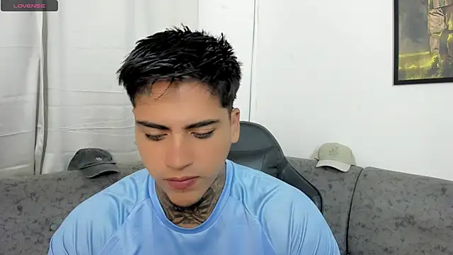 Snapshot of sweetlatinoboy chatting on August 2, 2026, 9:40 am sweetlatinoboy online show from August 2, 2026, 9:40 am