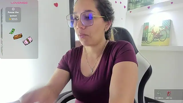 Snapshot of Melisa_14 chatting on May 15, 2026, 11:30 am Melisa 14 online show from May 15, 2026, 11:30 am