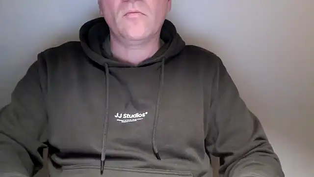 latexslaveboy online show from March 16, 2026, 6:54 pm