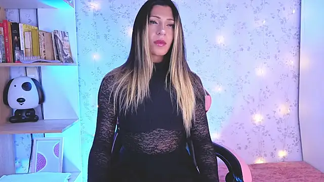  Alexaavandercloude online show from July 19, 2026, 10:17 pm