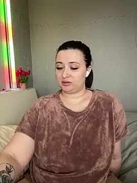 Snapshot of Taya_lips chatting on March 19, 2026, 10:59 am Taya lips online show from March 19, 2026, 10:59 am