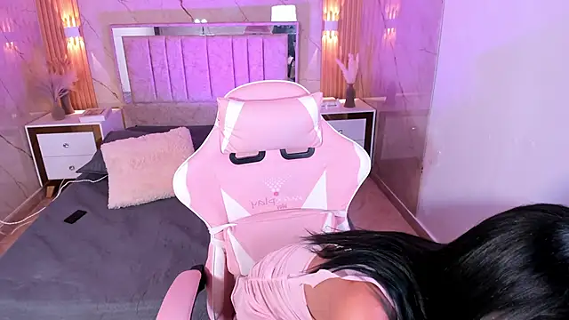 Snapshot of naughty_ailee chatting on March 21, 2026, 8:19 am naughty ailee online show from March 21, 2026, 8:19 am