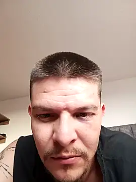 camilo andres1 online show from March 16, 2026, 10:45 pm