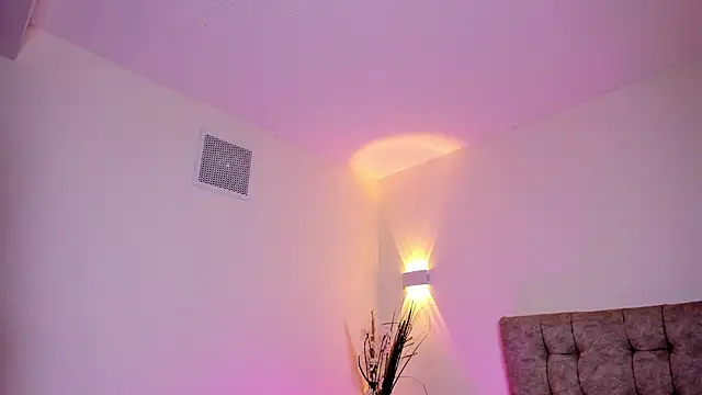 Amber Palmer online show from July 10, 2026, 8:53 pm