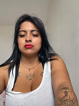 Snapshot of Sarah-917 chatting on July 11, 2026, 4:29 pm Sarah-917 online show from July 11, 2026, 4:29 pm