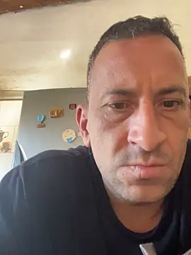 Snapshot of Leon090987 chatting on March 22, 2026, 1:23 pm Leon090987 online show from March 22, 2026, 1:23 pm