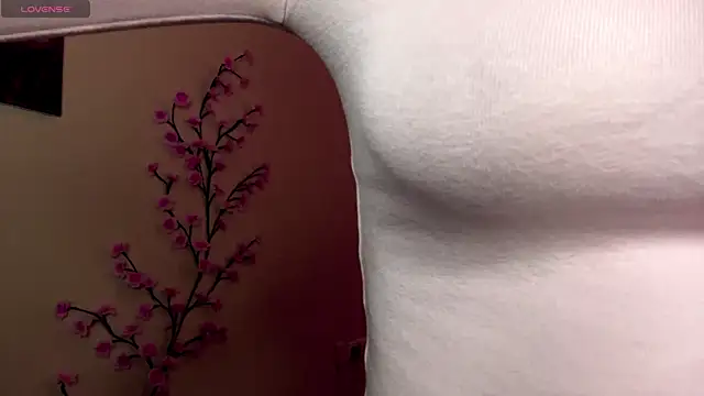 LadonnaPortuondo online show from March 18, 2026, 3:46 pm