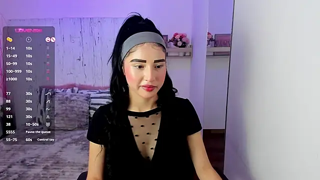 Snapshot of Melodi_velasquez chatting on August 1, 2026, 4:21 am Melodi velasquez online show from August 1, 2026, 4:21 am