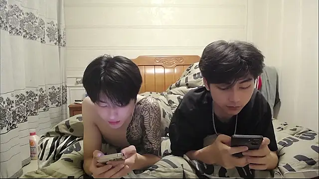 Snapshot of XX-XIUXIU chatting on May 17, 2026, 5:35 pm XX-XIUXIU online show from May 17, 2026, 5:35 pm