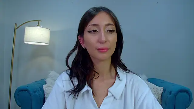DanaRoges online show from May 27, 2026, 6:15 pm