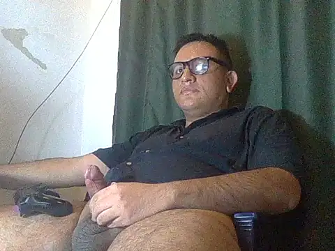 Snapshot of benny_94project1000 chatting on March 23, 2026, 5:40 am benny 94project1000 online show from March 23, 2026, 5:40 am