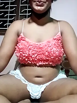 honeyi babe online show from May 5, 2026, 6:00 pm