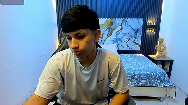 AdrianFranko online show from June 9, 2026, 1:34 pm