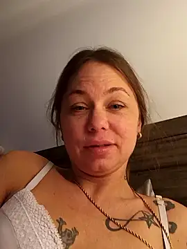 Couple qc online show from March 20, 2026, 3:51 am