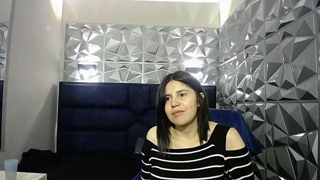 Snapshot of Cata_black chatting on May 14, 2026, 2:36 pm Cata black online show from May 14, 2026, 2:36 pm