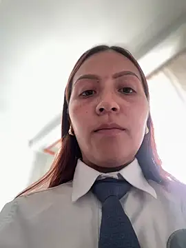 Snapshot of Queen_Scatlett chatting on August 2, 2026, 5:21 pm Queen Scatlett online show from August 2, 2026, 5:21 pm