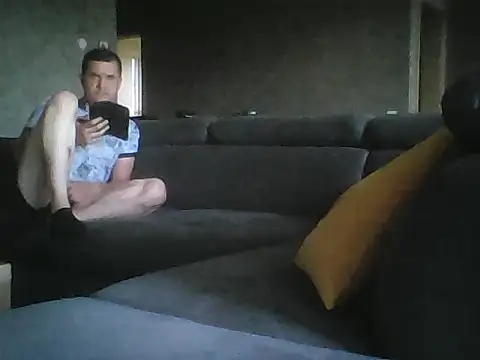 nezinau34 online show from June 24, 2026, 5:33 pm