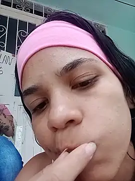 Dominicsexy bitch online show from April 23, 2026, 9:27 pm