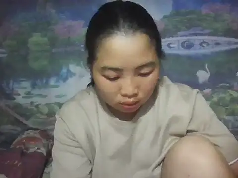 Huemy098 online show from April 21, 2026, 7:42 pm
