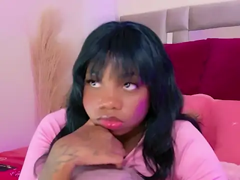 HannaMayers  online show from April 28, 2026, 4:28 am