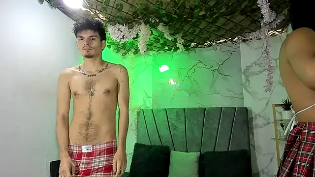 Nahomi hot 77 online show from August 7, 2026, 1:17 pm