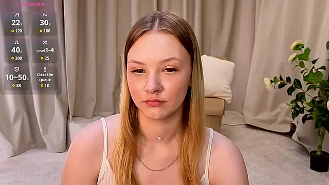 StaceyyJones online show from June 8, 2026, 11:22 am