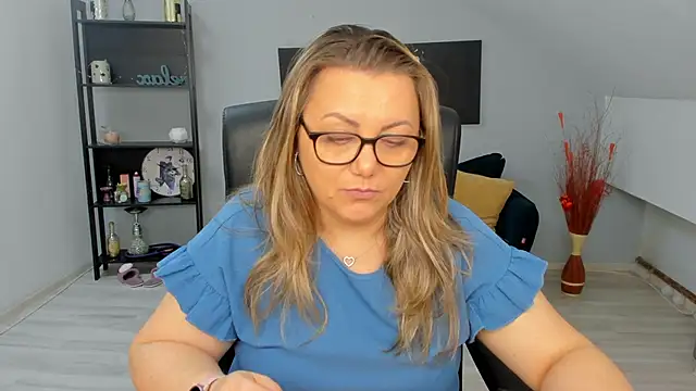 JessieRichards online show from March 24, 2026, 7:30 am