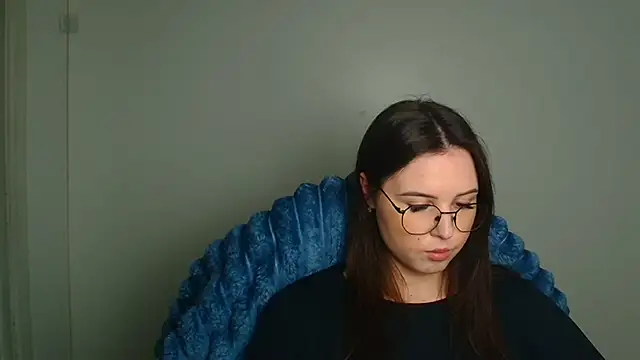 Nika nik a online show from March 20, 2026, 3:57 pm