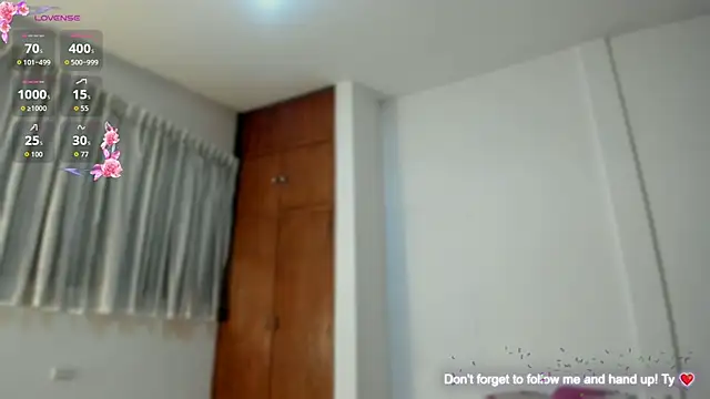 anastasiavega  online show from June 12, 2026, 11:57 pm