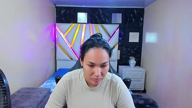 SammyEvanns  online show from July 24, 2026, 11:12 pm