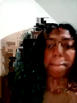 SereiaMulata online show from May 4, 2026, 9:28 pm