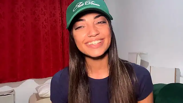 Snapshot of MarlysZlotnick chatting on March 25, 2026, 5:34 pm MarlysZlotnick online show from March 25, 2026, 5:34 pm