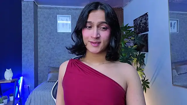 Snapshot of Zoee_Kiss_ chatting on July 16, 2026, 8:11 am Zoee Kiss online show from July 16, 2026, 8:11 am